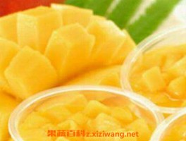 吃菠萝前为什么要泡盐水 菠萝放盐水有用吗_菠萝_做法,功效与作用,营养价值